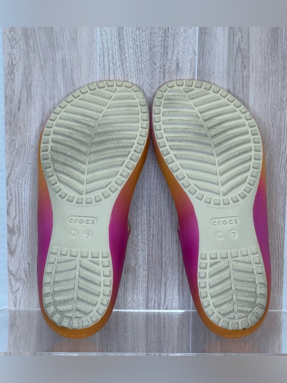 CROCS Kadee II Ombré Women’s Orange-to-Pink Gradient Slide Sandle - Picture 5 of 6
